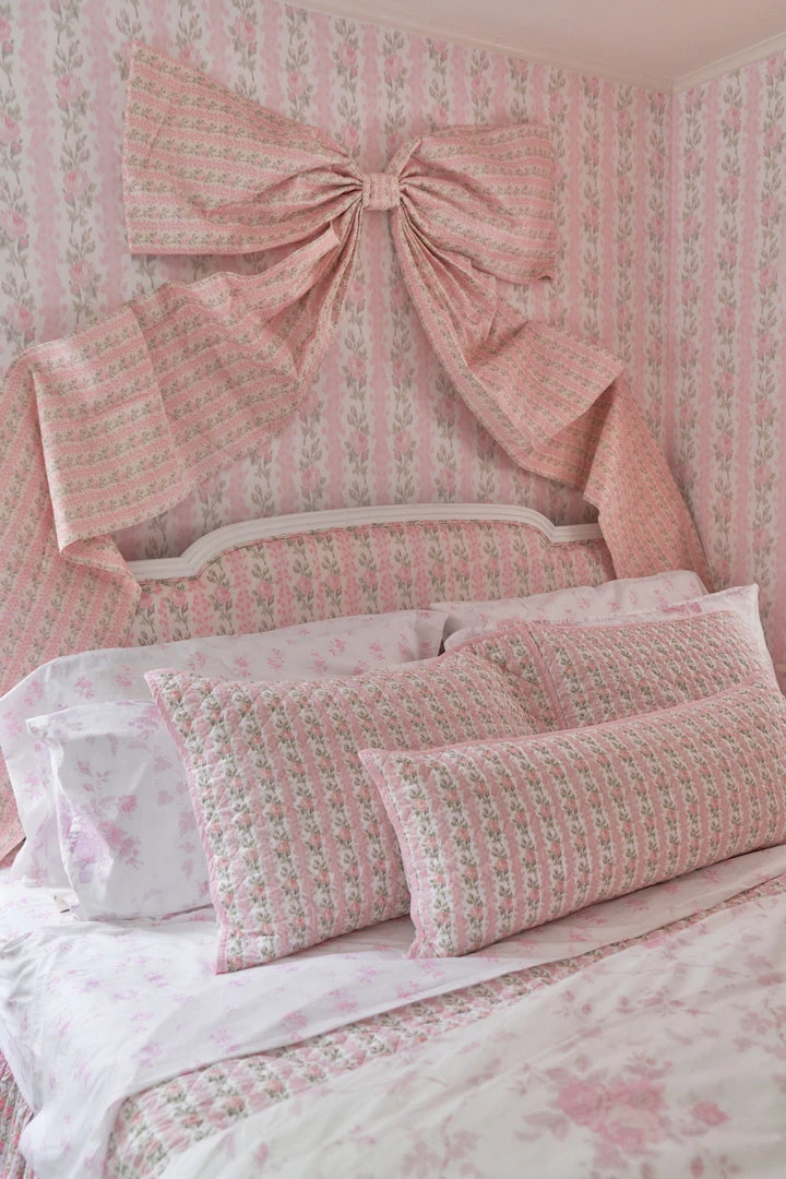 LoveShackFancy Blooming Heirloom Wallpaper Home Decor 5 LoveShackFancy Blooming Heirloom Wallpaper Home Decor