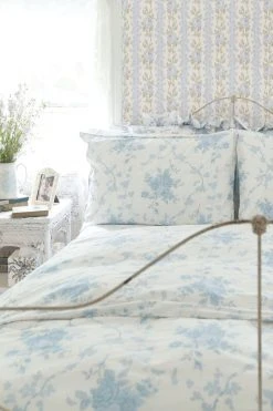 LoveShackFancy Blooming Heirloom Wallpaper Home Decor 19 LoveShackFancy Blooming Heirloom Wallpaper Home Decor