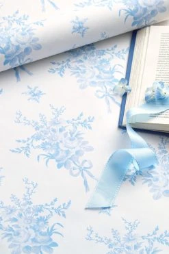 LSF Rosie Arrangements Wallpaper