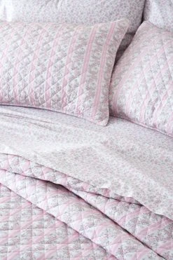 LSF Marigold Wreath Quilt And Sham Set 18 LSF Marigold Wreath Quilt And Sham Set