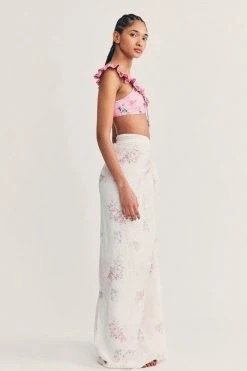 LoveShackFancy Rosa Beaux Linen Beach Throw